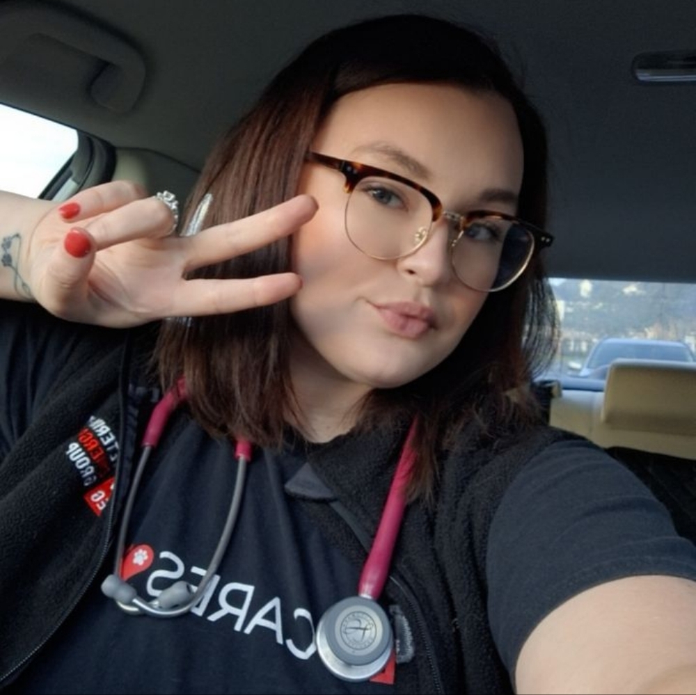 Meet your Posher, Kayli